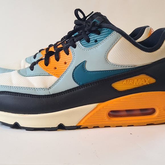 Nike Air Max Sneakers in Orange and Teal - Picture 3 of 8